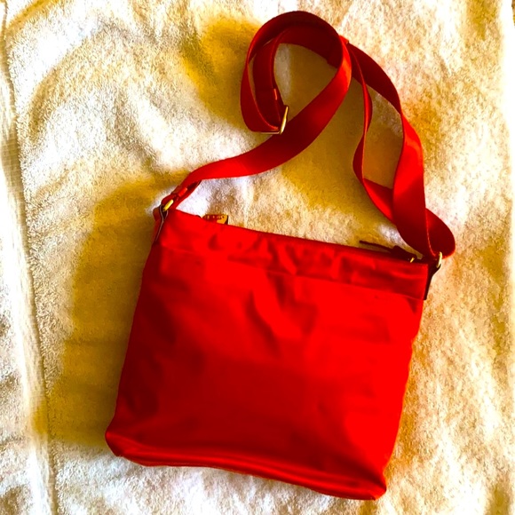 Tumi red crossbody messenger bag - Picture 2 of 6